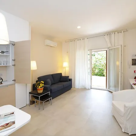 La Dolce Aparthotel 3*