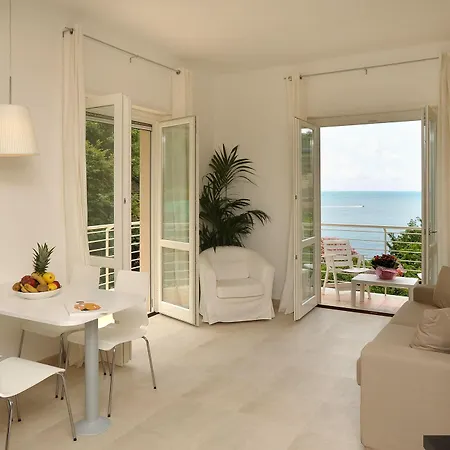 La Dolce Aparthotel 3*