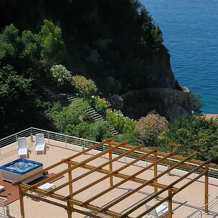 La Dolce Aparthotel Maiori